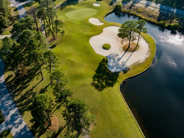 Harbour Pointe Golf Club, Aerial of Green, Bunker with Trees