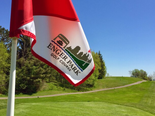 Enger Park Golf Course, Flag