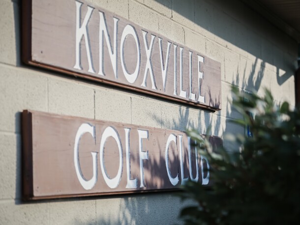 Knoxville Golf Club Sign