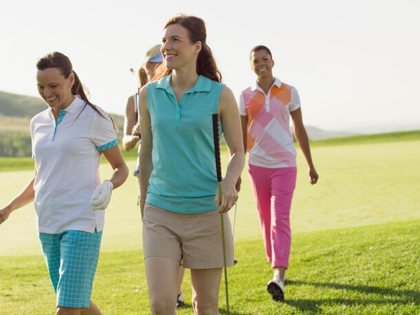 Women on the golf course