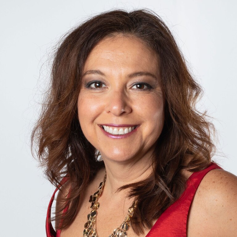 Headshot-SandraColareta (1).jpg