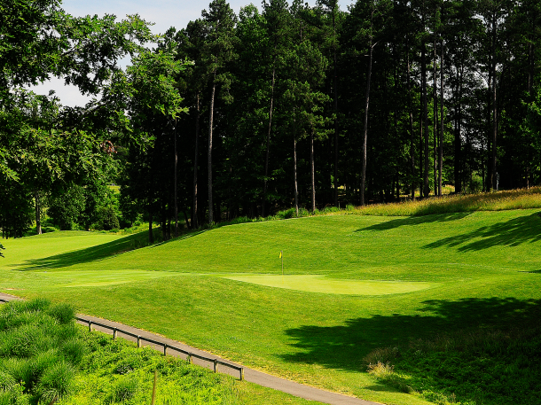 Forest Greens Golf Course in Triangle Virginia