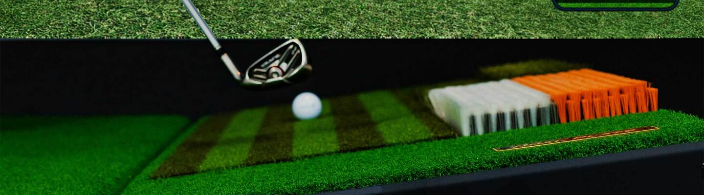 This Mini Indoor Golf Game Is Perfect For Golfers Trying To Get