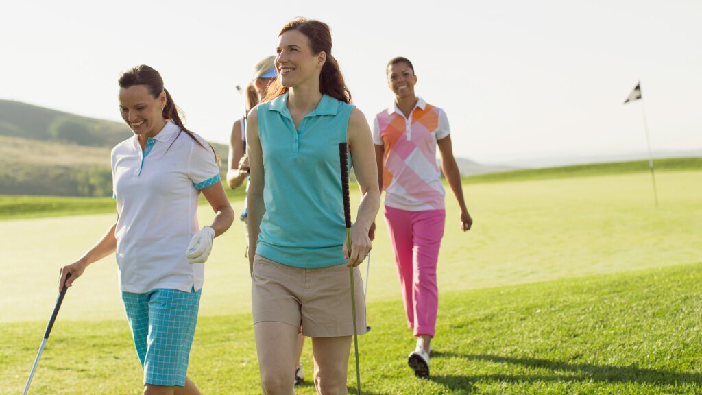 Women on the golf course