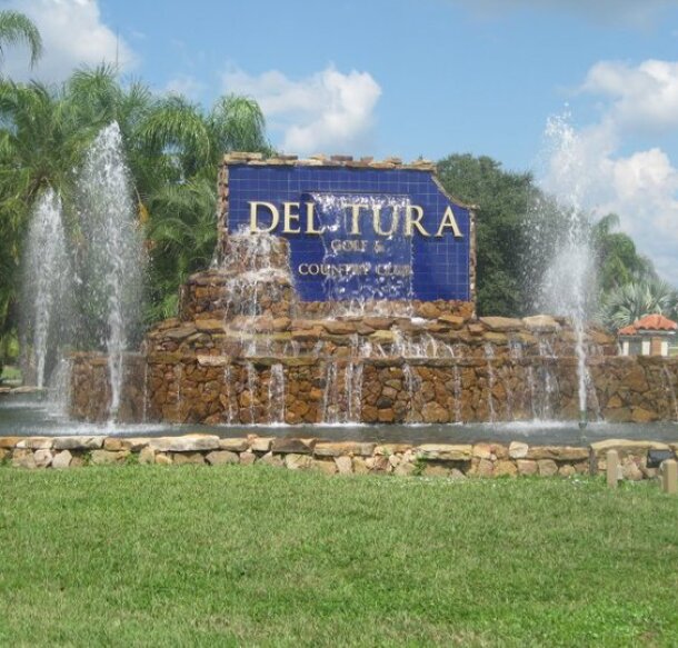 DelTuraEntrance