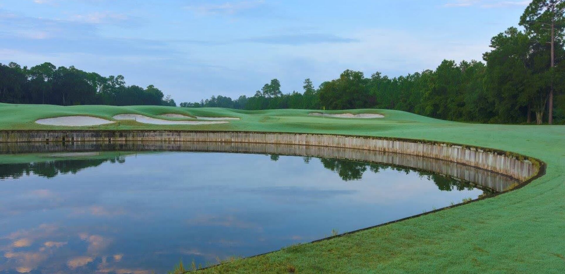 St. Johns Course with Lake