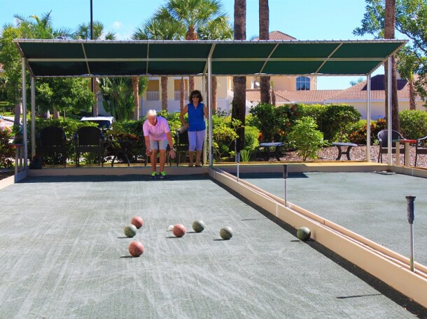 bocce court at Spanish Wells Golf and Country Club