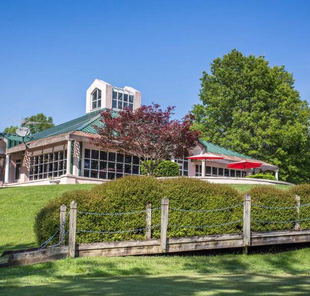 Lake Ridge Golf Course, Clubhouse