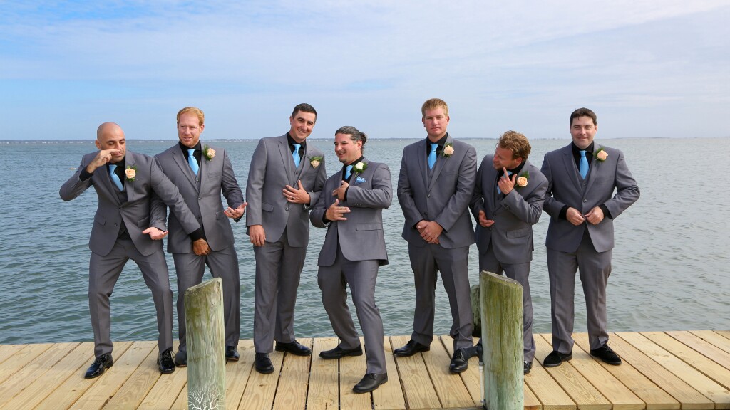 wedding at Captain's Cove Golf & Yacht Club